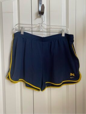 Nike Women's University of Michigan Dri-Fit Shorts Size XL